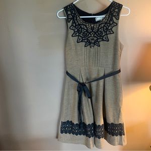 a'reve anthropologie size S Brown Black Sleeveless Crochet Acrylic Blend pleated